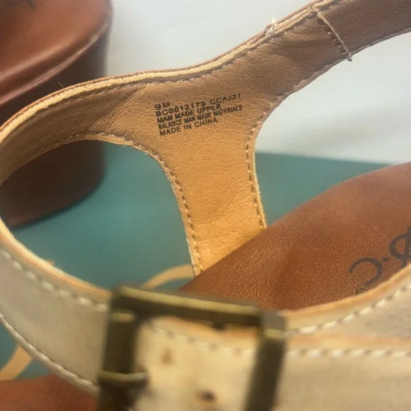 b.o.c. Cream and Brown Women's Gigi Sandals, Size 9M - Picture 2 of 9
